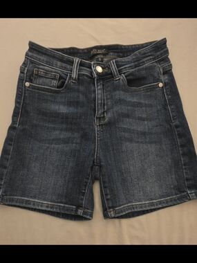 JUDY BLUE Women's Dark Blue Denim Shorts SIZE S